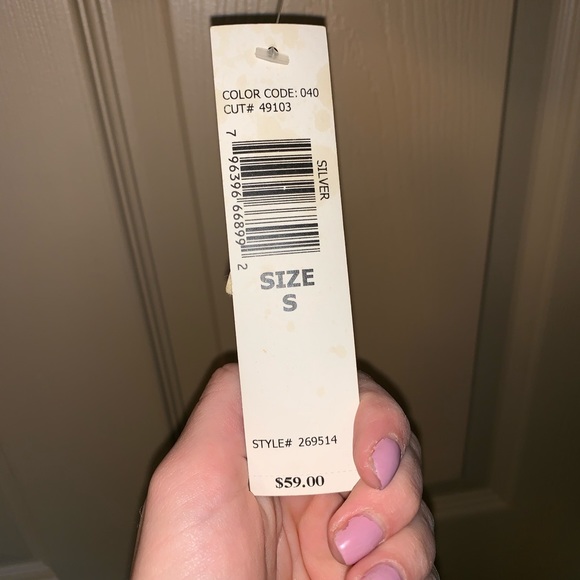 Sparkly Shaw - Picture 4 of 7